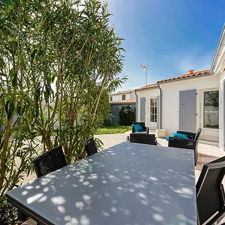 Maison Proche Pour 4 Pers. Avec Jardin A - Fr-1-835-28 Holiday home La Flotte